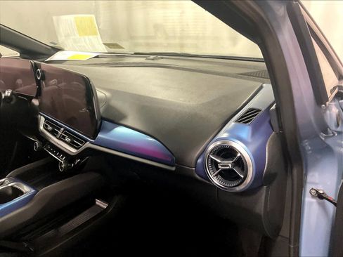 Used 2025 Chevrolet Equinox EV LT w/ Convenience Package image 13