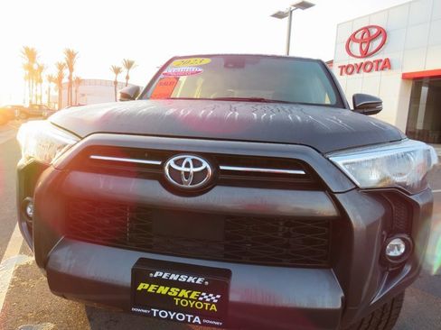 Certified 2023 Toyota 4Runner SR5 Premium image 5