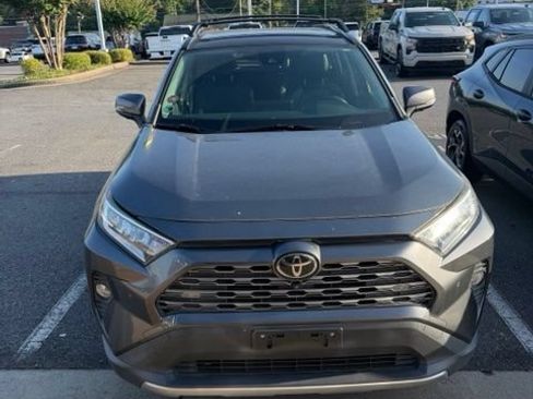 Used 2019 Toyota RAV4 Limited w/ Advanced Technology Package AWD/4WD image 2