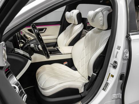 Used 2024 Mercedes-Benz Maybach S 680 4MATIC image 6