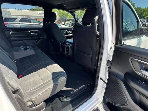 Used 2019 RAM 1500 Big Horn AWD/4WD image 12