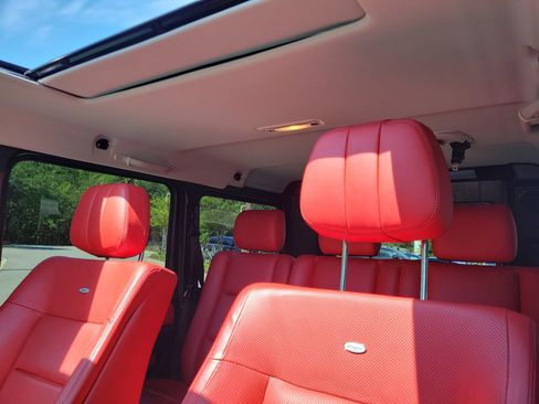 Used 2017 Mercedes-Benz G 550 image 26