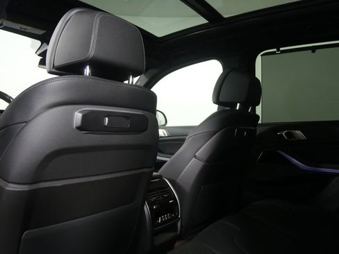 Used 2024 BMW X5 xDrive40i w/ M Sport Package image 16