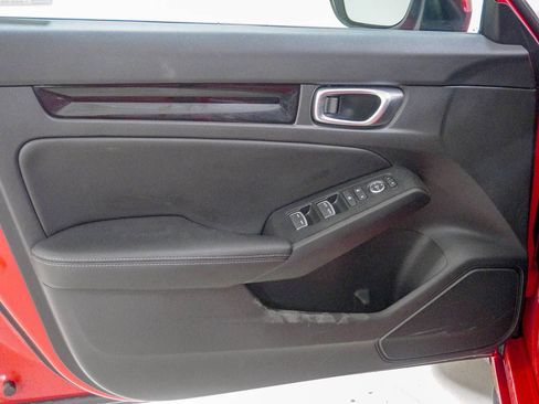 Used 2024 Honda Civic EX-L image 18