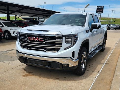 New 2026 GMC Sierra 1500 SLT w/ SLT Premium Plus Package AWD/4WD image 8