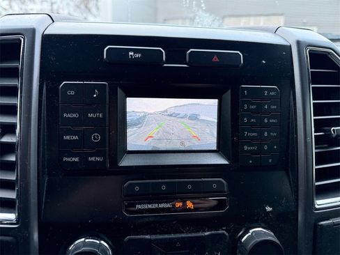 Used 2015 Ford F150 XLT w/ Trailer Tow Package image 13