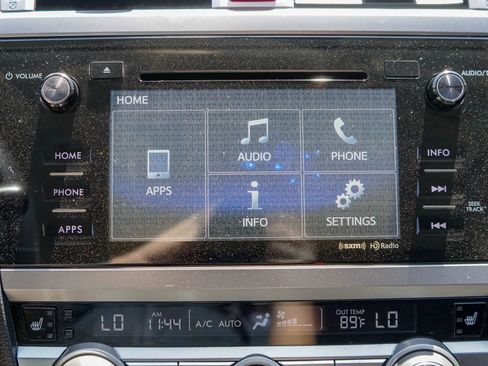 Used 2017 Subaru Outback 2.5i Premium image 17