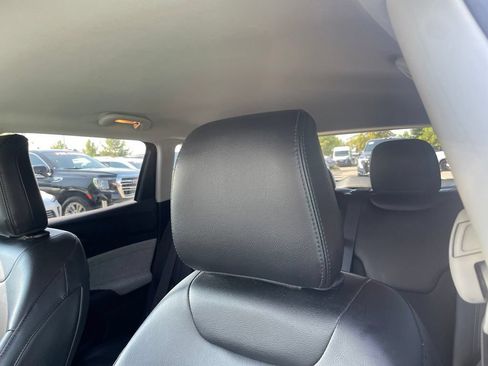 Used 2022 Jeep Compass Latitude w/ Convenience Group AWD/4WD image 22