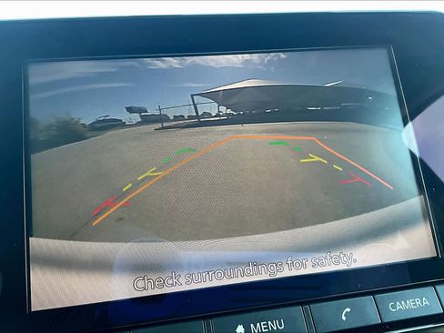 Used 2022 Nissan Pathfinder SV image 22