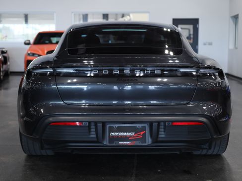 Used 2022 Porsche Taycan RWD image 5