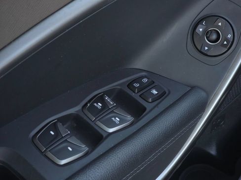 Used 2018 Hyundai Santa Fe SE FWD image 26