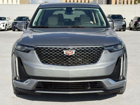 Used 2023 Cadillac XT6 Premium Luxury image 6