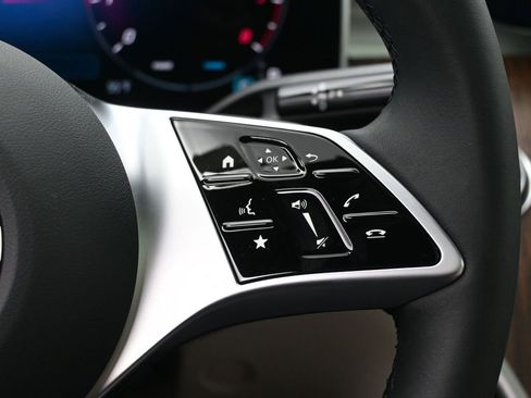 New 2025 Mercedes-Benz C 300 4MATIC Sedan image 10