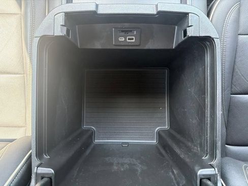 Used 2021 GMC Yukon SLT AWD/4WD image 47