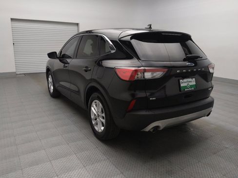 Used 2020 Ford Escape SE image 5