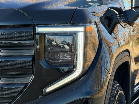 Used 2024 GMC Sierra 1500 Elevation image 14