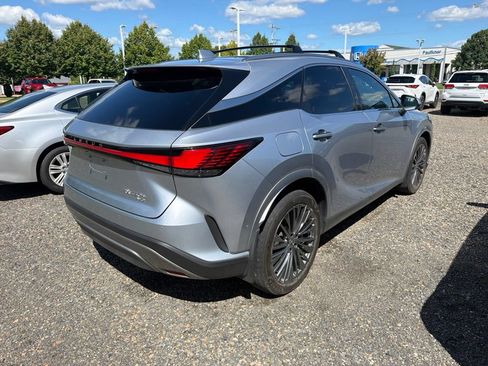 Used 2024 Lexus RX 450h AWD w/ Convenience Package image 4