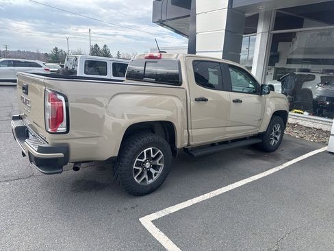 Used 2022 GMC Canyon AT4 image 5