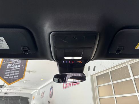 Used 2025 GMC Acadia Elevation AWD/4WD image 27