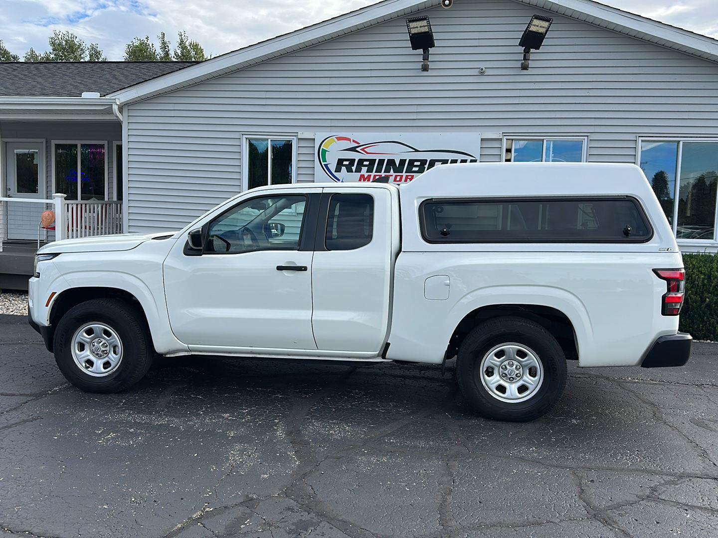 Used 2024 Nissan Frontier S w/ Technology Package RWD image 4