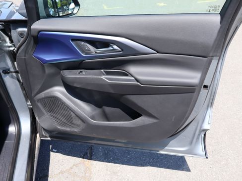 Used 2025 Chevrolet Equinox EV LT FWD image 33