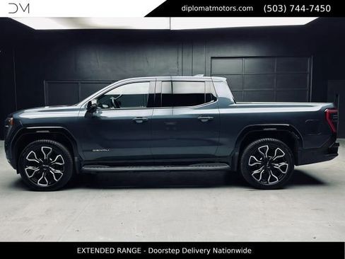 Used 2025 GMC Sierra EV Denali AWD/4WD image 4