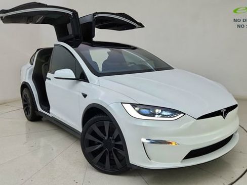 Used 2024 Tesla Model X AWD/4WD image 91