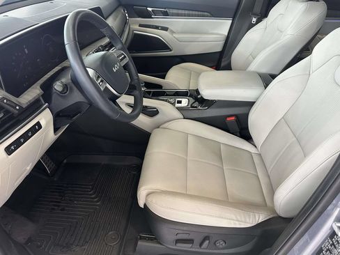 Used 2025 Kia Telluride SX w/ SX Captain's Chair Package AWD/4WD image 6