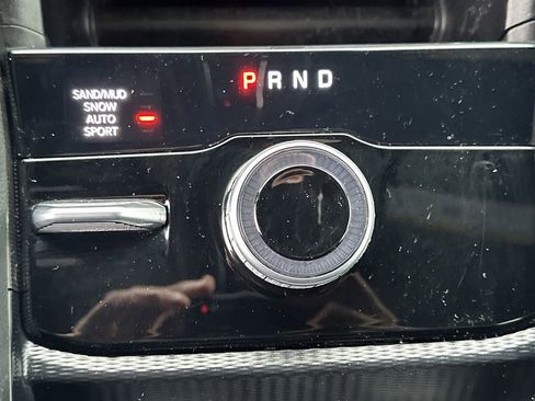 Used 2024 Jeep Grand Cherokee L Limited w/ Black Appearance Package image 33