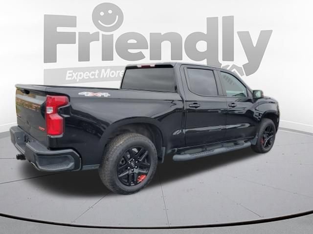 Used 2023 Chevrolet Silverado 1500 RST w/ Redline Edition AWD/4WD image 4