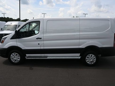 Used 2025 Ford Transit 250 Low Roof w/ Exterior Upgrade Package RWD image 3