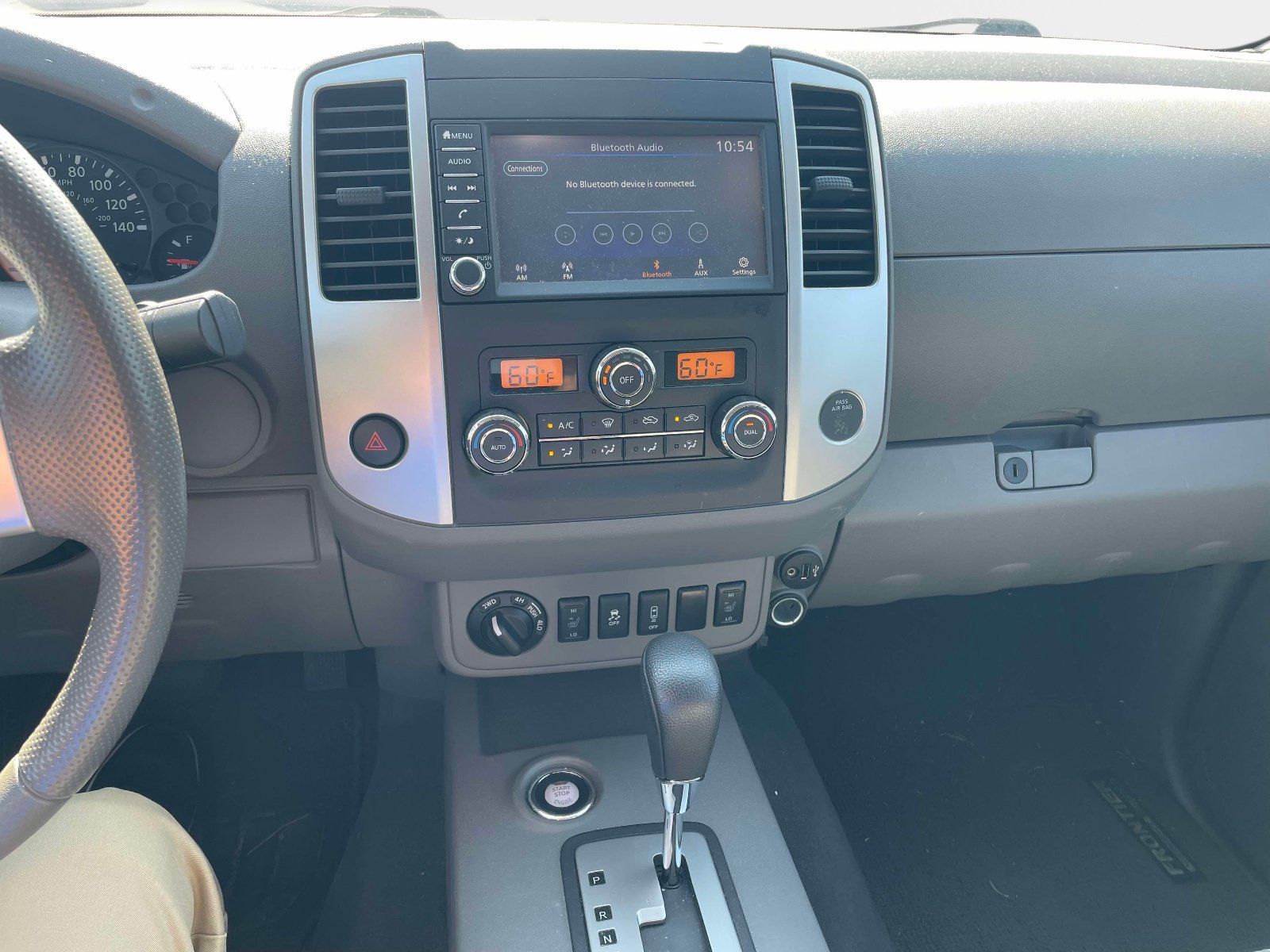 Used 2020 Nissan Frontier SV w/ Midnight Edition Floor Mats AWD/4WD image 12