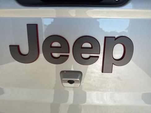 Used 2023 Jeep Gladiator Rubicon image 40
