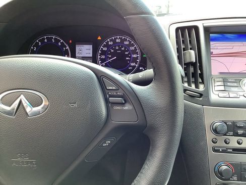Used 2013 INFINITI G37 x Sedan w/ Premium Pkg AWD/4WD image 12