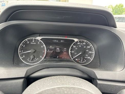 Used 2023 Nissan Pathfinder S FWD image 30