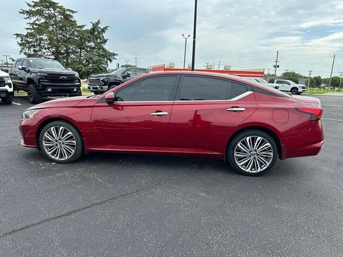 Used 2023 Nissan Altima 2.5 SL AWD/4WD image 6