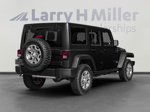 Certified 2015 Jeep Wrangler Unlimited Rubicon w/ Connectivity Group image 2