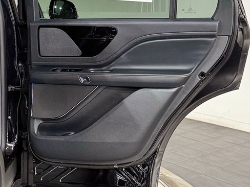 New 2026 Lincoln Aviator AWD image 67