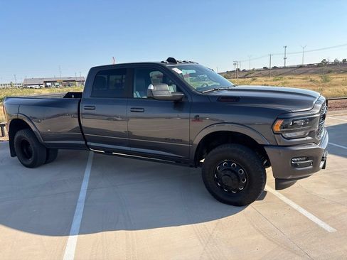 Used 2022 RAM 3500 Limited AWD/4WD image 21
