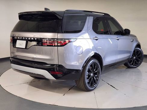 New 2026 Land Rover Discovery Limited Edition image 2
