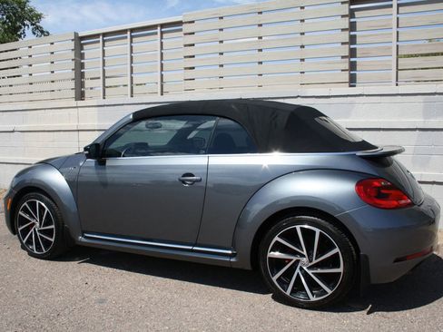 Used 2014 Volkswagen Beetle R-Line image 9