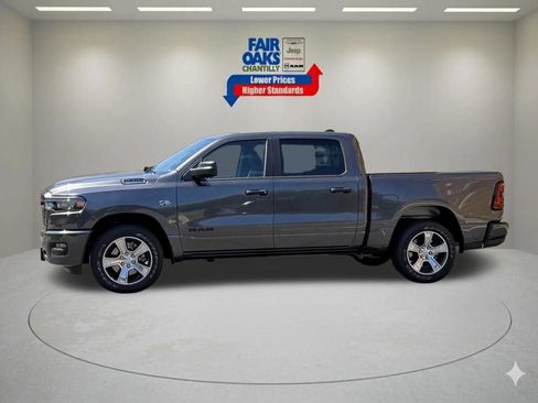 New 2026 RAM 1500 Express AWD/4WD image 11