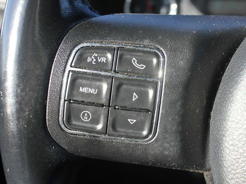 Used 2018 Jeep Wrangler Rubicon w/ Cold Weather Group image 12