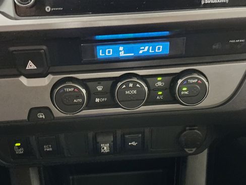 Used 2022 Toyota Tacoma SR5 image 23