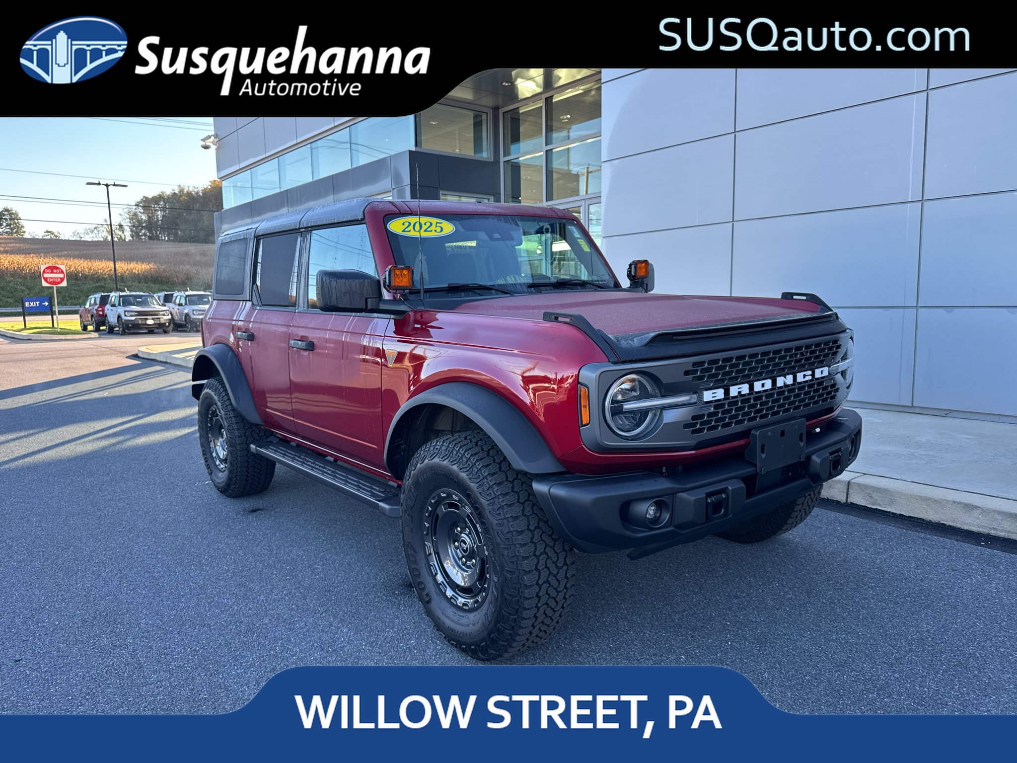Used 2025 Ford Bronco Badlands w/ Sasquatch Package AWD/4WD image 1
