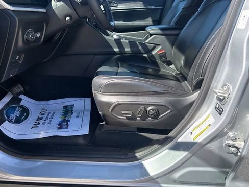 Used 2024 Jeep Grand Cherokee L Limited w/ Luxury Tech Group II image 15