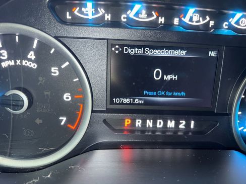 Used 2015 Ford F150 XLT w/ Equipment Group 302A Luxury image 17