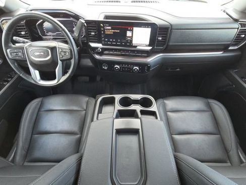 Used 2024 GMC Sierra 1500 SLT image 27