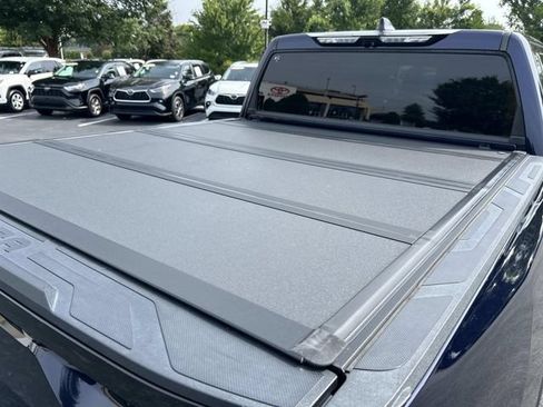 Used 2023 Toyota Tundra Platinum AWD/4WD image 12