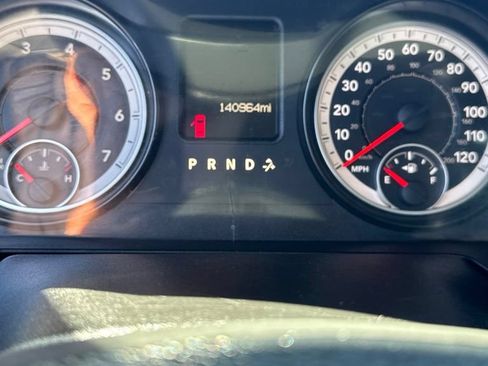 Used 2015 RAM 1500 Express AWD/4WD image 10